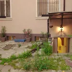 Top Center Semi-detached Apartment Studio